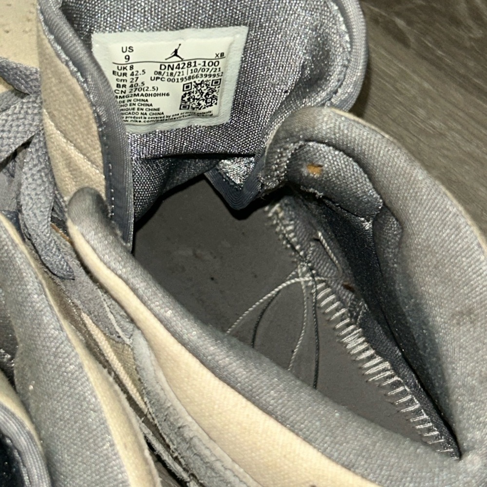 Jordan Sneakers in Cream and Gray - Picture 3 of 6